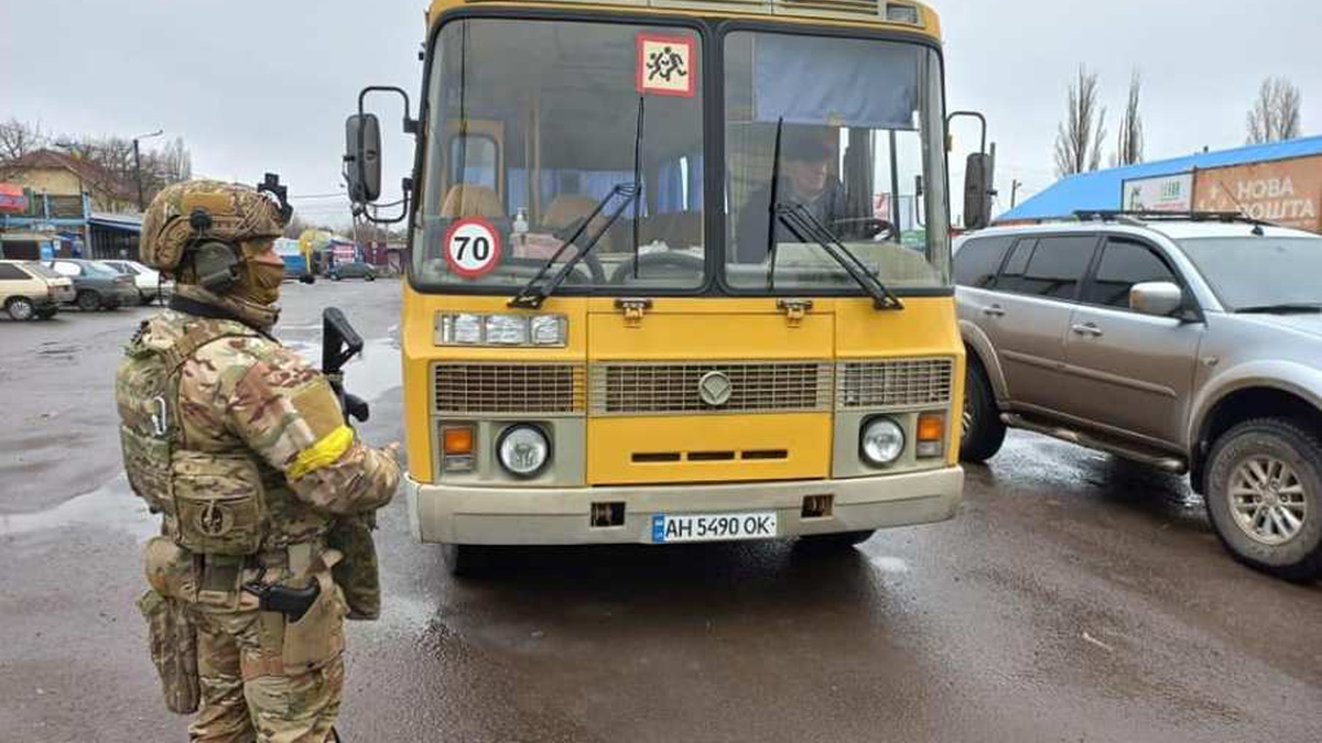 В понеділок гуманітарні коридори не проводитимуть через загрозу провокацій, – Верещук
