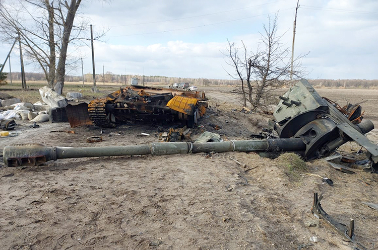 Втрати ворога: знищено вже понад 1000 танків і більше 23 тисяч солдатів