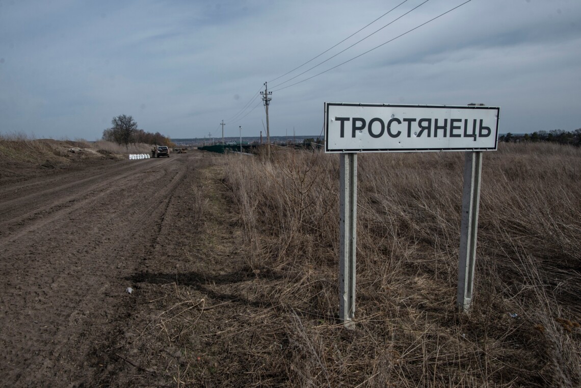 У звільненому Тростянці знайшли нові тіла закатованих мирних жителів