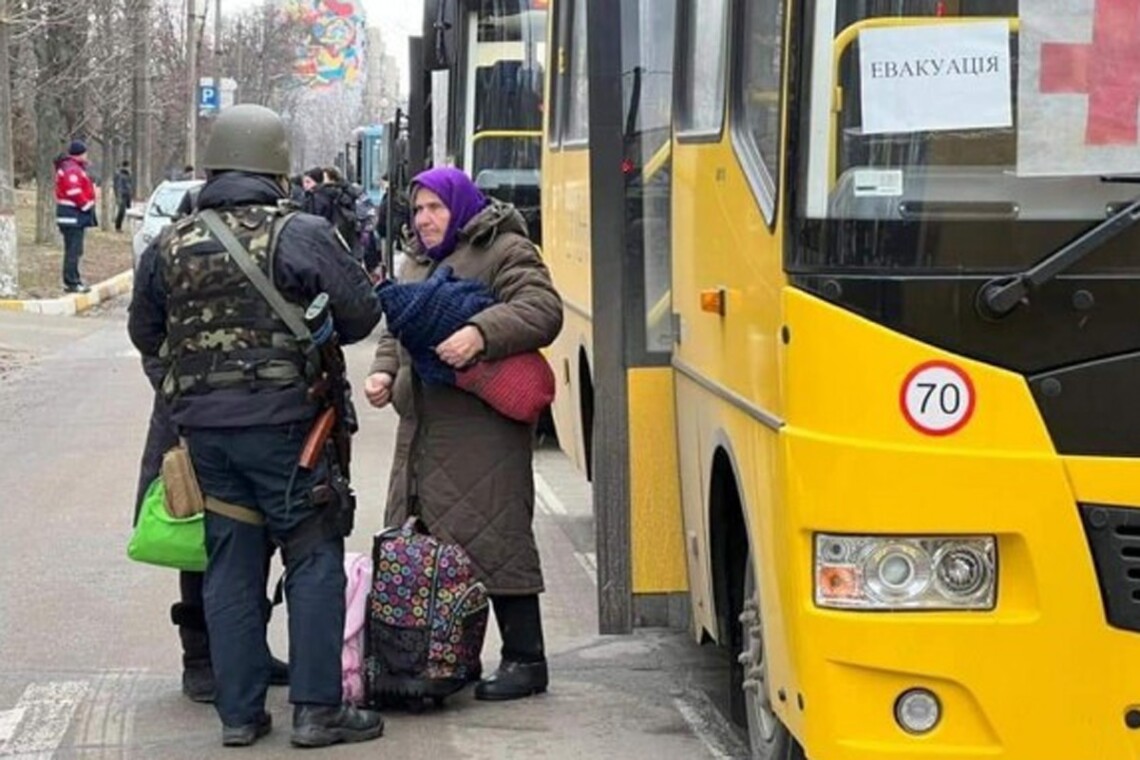 Сьогодні відкриють 11 гуманітарних коридорів у трьох областях