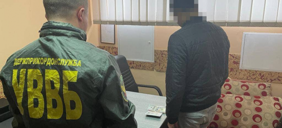 Українські прикордонники могли б збагатитись на 50 мільйонів доларів за рахунок хабарів від охочих виїхати