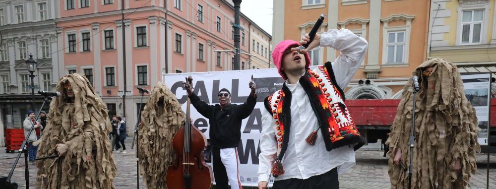 Гурт KALUSH ORCHESTRA виступив у центрі Львова та анонсував тур по Європі