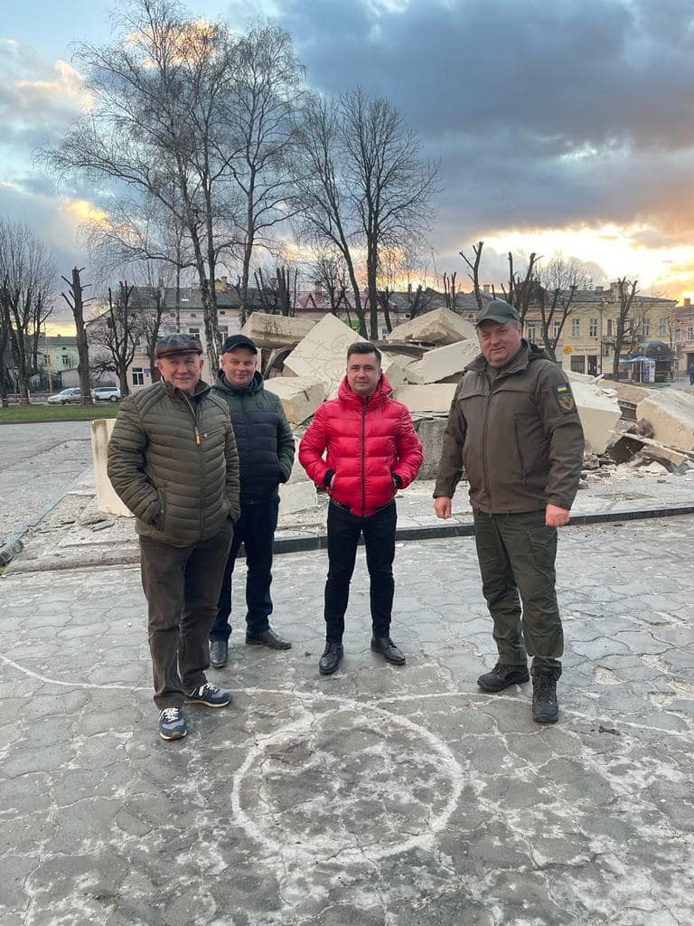 У Стрию знесли пам’ятку тоталітарного режиму (ВІДЕО)