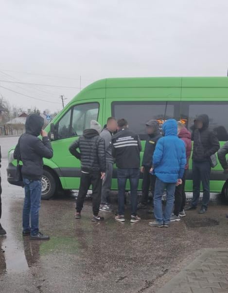 5 500 доларів за втечу: прикордонники викрили чергову схему вивозу ухилянтів за кордон