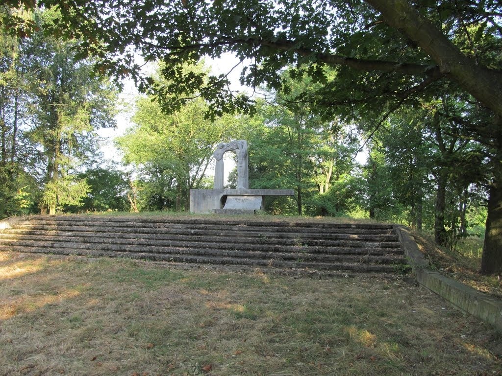 На Стрийщині демонтують ще шість радянських пам’ятників