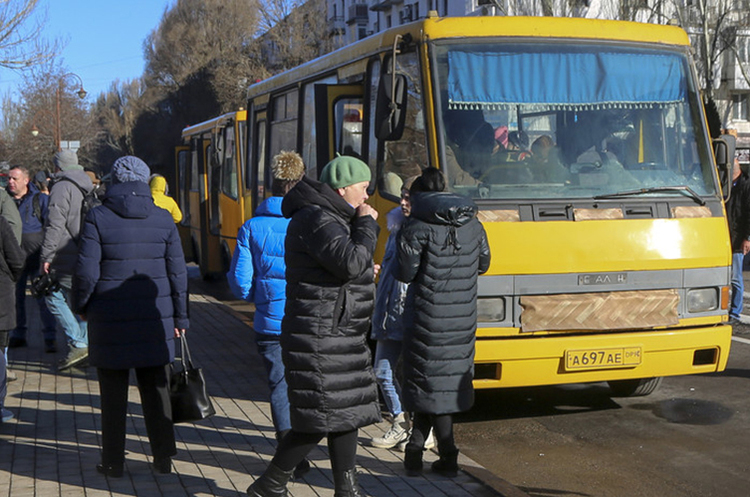 У понеділок вдалось евакуювати близько 4,5 тисяч людей