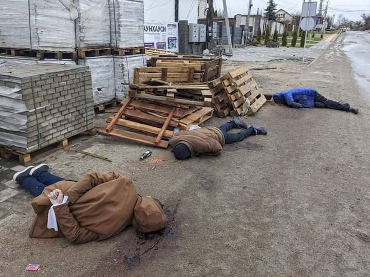 У Бучі окупанти вбили щонайменше 300 беззбройних