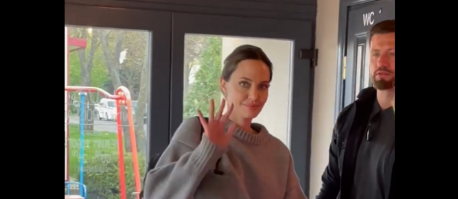 У львівській кав‘ярні помітили Анджеліну Джолі (ВІДЕО)