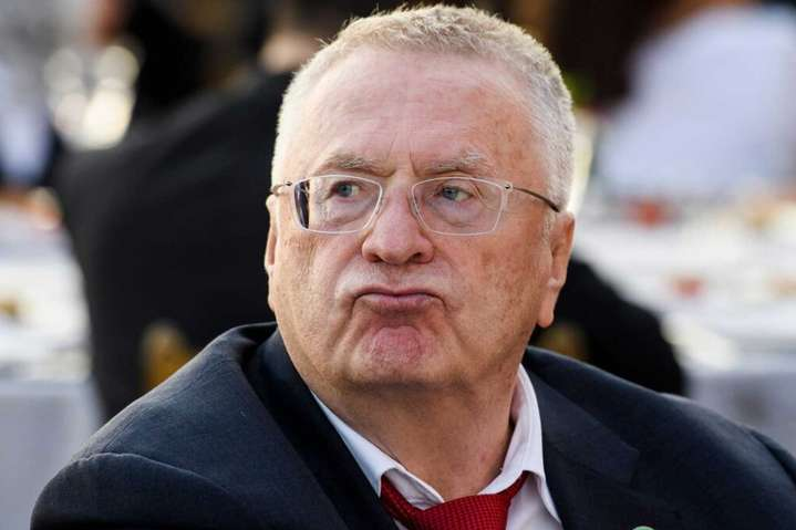 Жириновський нарешті помер