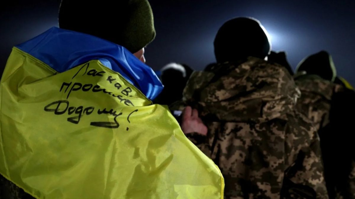 З російського полону визволили вагітну українську військовослужбовицю