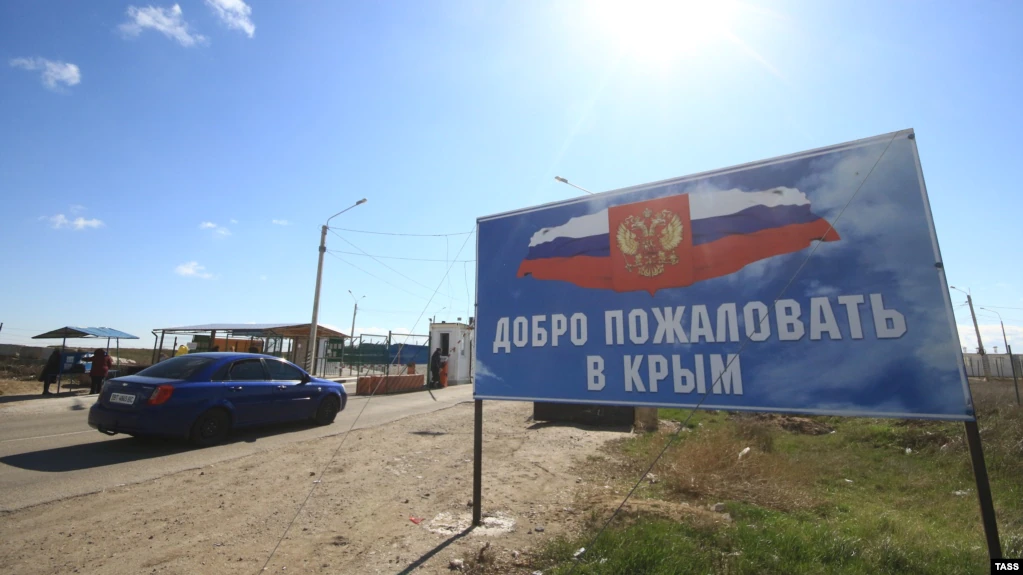 Херсон стає пустим: мер розповів, куди виїжджають люди через окупацію