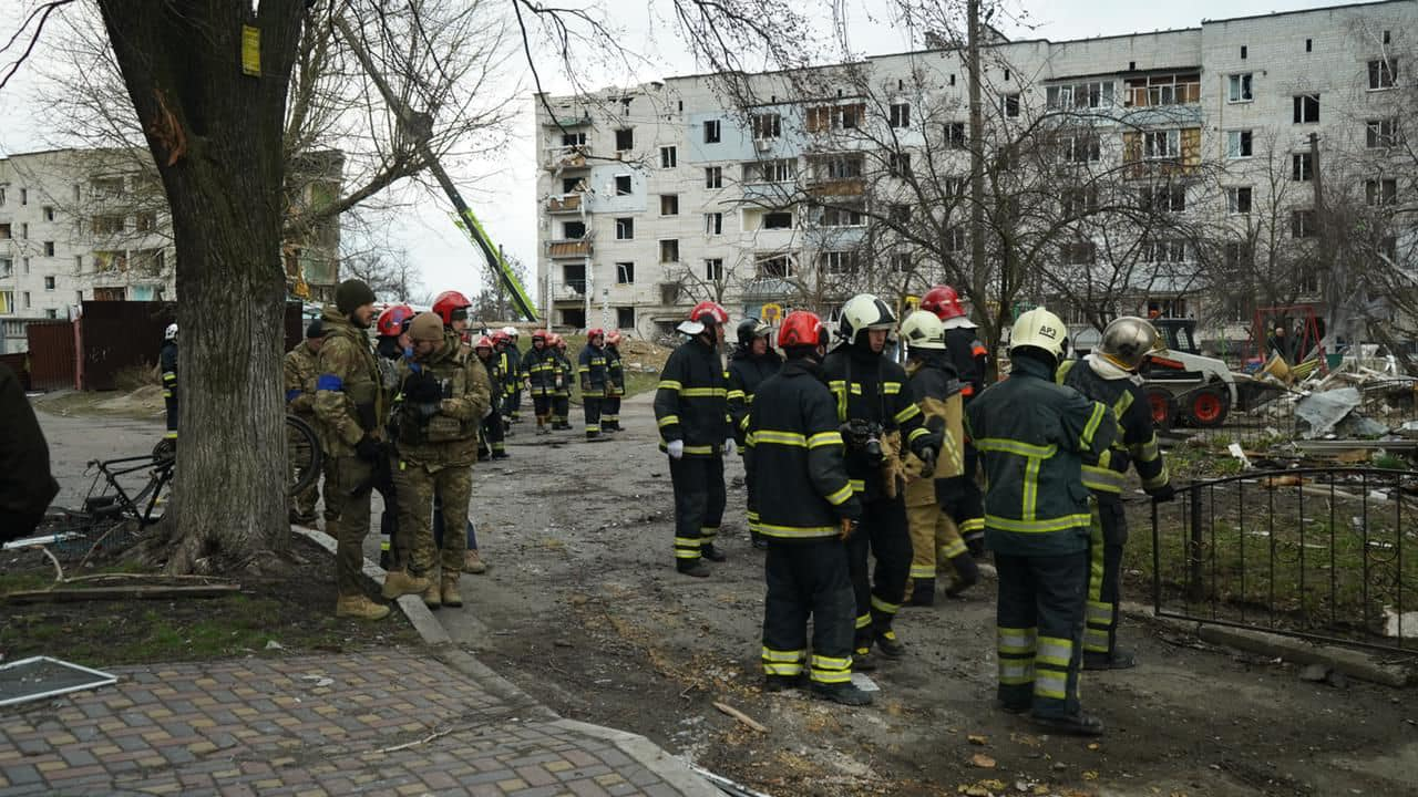 В Офісі президента обіцяють швидко відновити зруйновані окупантами міста Київщини