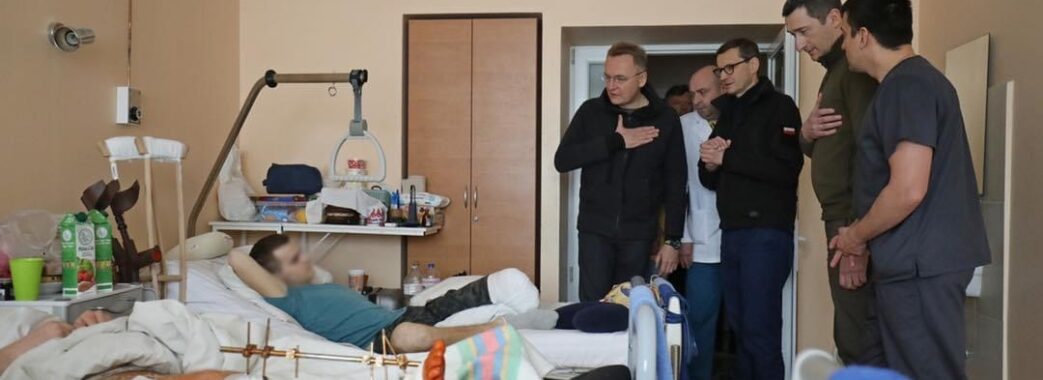 Прем’єр-міністр Польщі пообіцяв львівській лікарні сучасний томограф