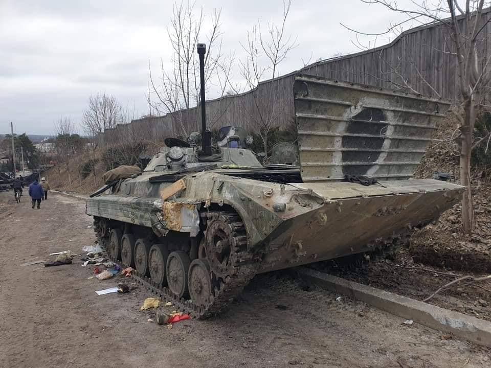 Втрати армії рф сягнули 19 тисяч солдатів і 700 танків