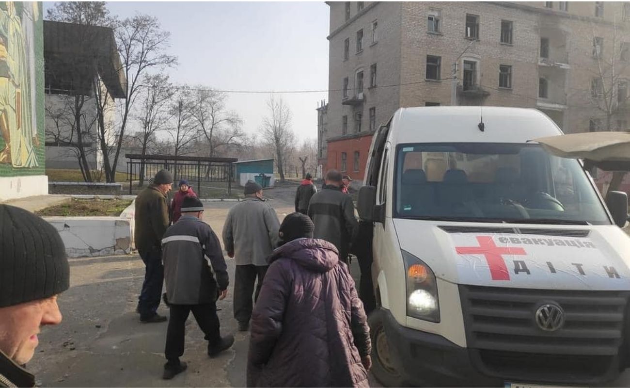 Гуманітарних коридорів знову не буде, але з Луганщини йде евакуація населення