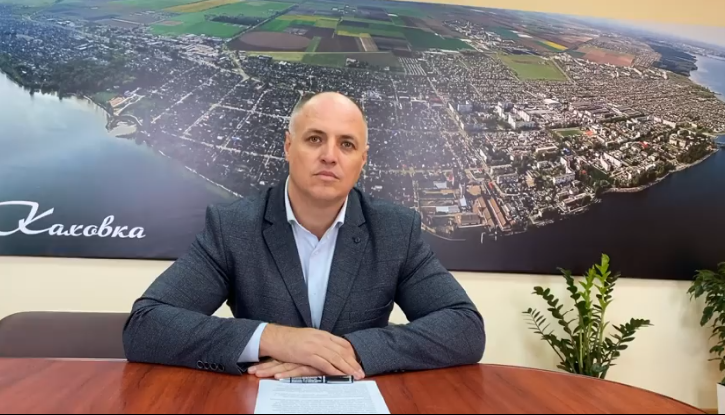 Від мертвого мера користі немає: очільник Каховки виїхав з родиною з окупованого міста