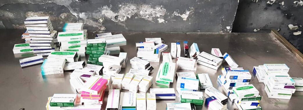 На кордоні з Польщею затримали українку, яка перевозила тисячі нарковмісних таблеток