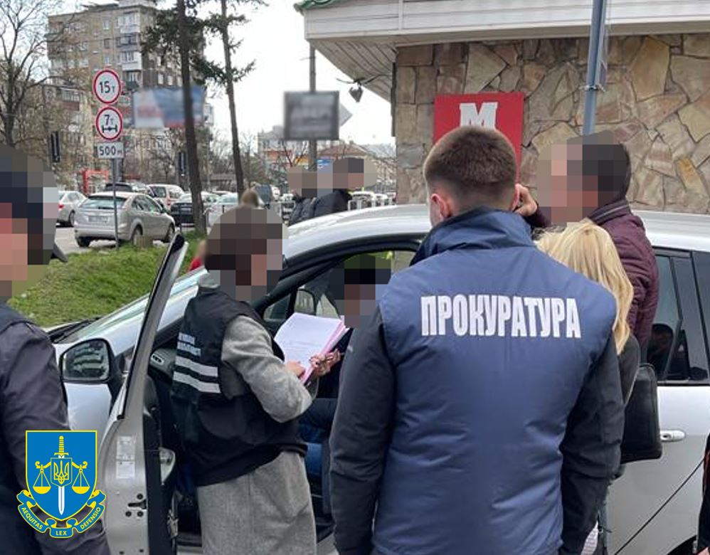 На Львівщині затримали посадовця залізниці, який хотів незаконно продати щебінь