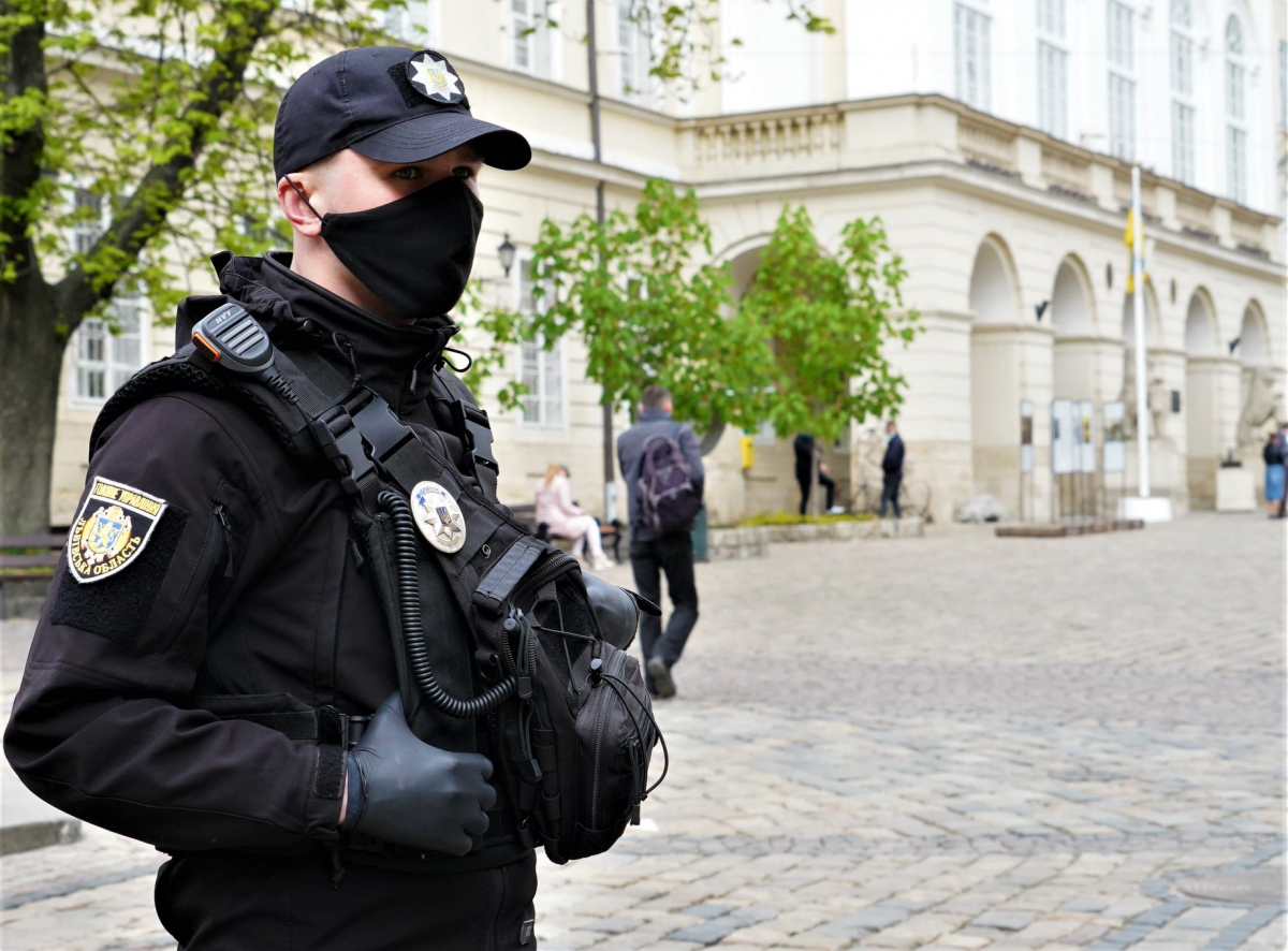 Під час Великодніх свят поліція Львівщини працюватиме у посиленому режимі