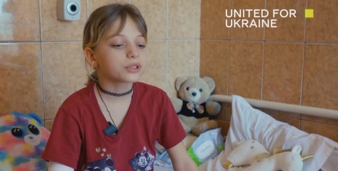 Втратили ноги, але вижили: у Львові допомагають сім’ї, яка постраждала на вокзалі в Краматорську (ВІДЕО)