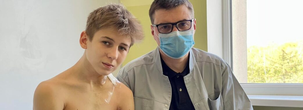 До львівської лікарні потрапив 15-річний хлопець з Донеччини, якого травмував уламок снаряда
