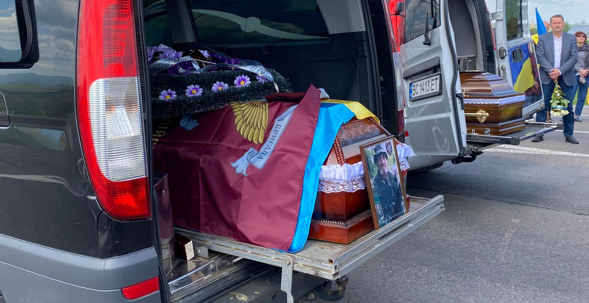 Боронив державу до останнього подиху: Борислав попрощався з воїном