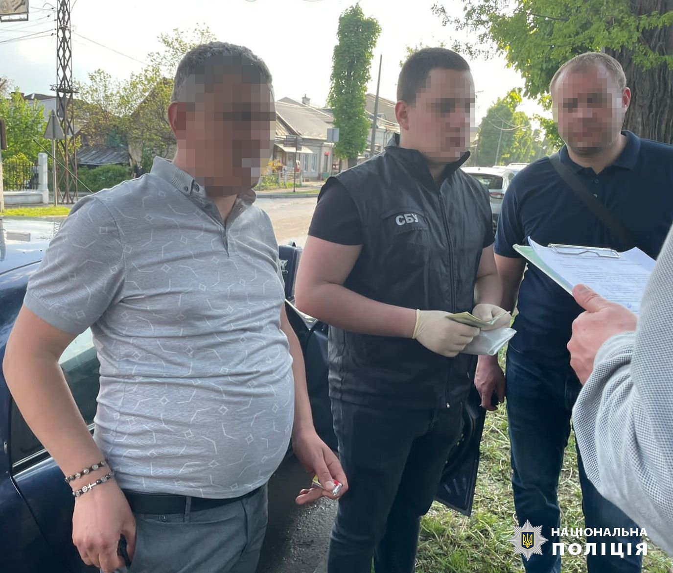 На Львівщині головний лікар підробив довідку для ухилянта за 1000 доларів