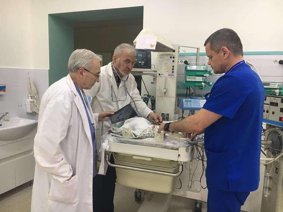 Львівські медики прооперували немовля з рідкісною вродженою патологією
