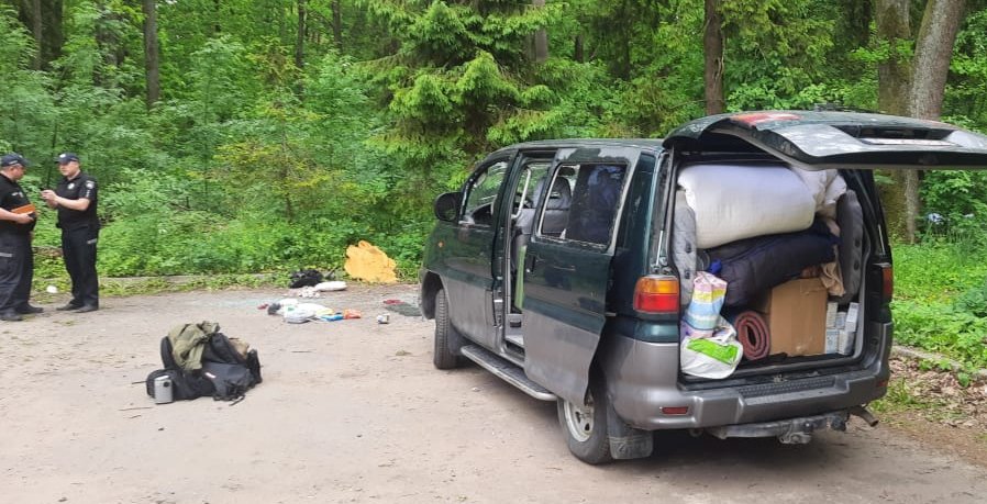 На Львівщині киянин підірвав авто, у якому були його знайомі