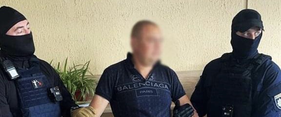 Львівський експоліцейський за 3 тис доларів незаконно відправляв ухилянтів закордон