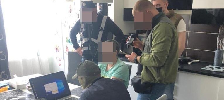 У Києві затримали двох IT-шників, які співпрацювали з росіянами