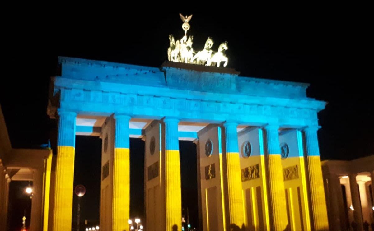 Символіку України під час акцій в Берліні таки дозволили, але тільки на годину