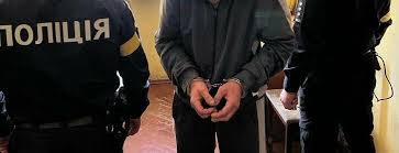 У Червонограді затримали зловмисника, який пограбував квартиру