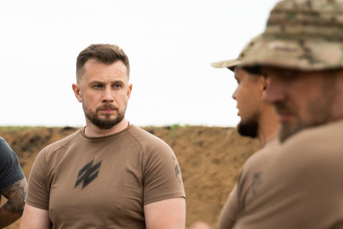 Засновник “Азову” Білецький розповів, як відбувався десант на “Азовсталь”