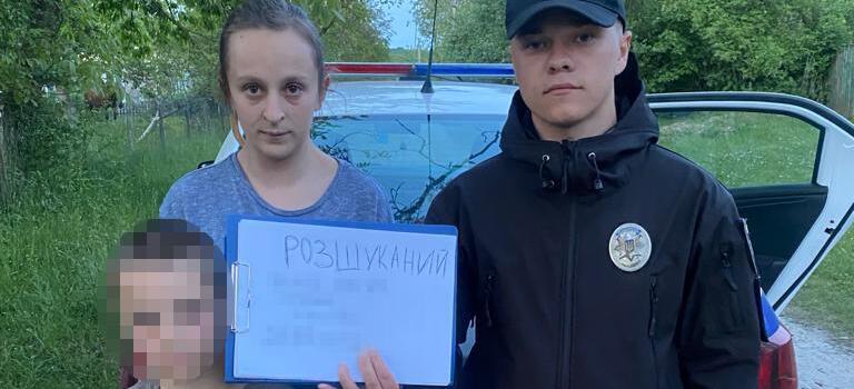 На Львівщині у лісі заблукала 7-річна дитина