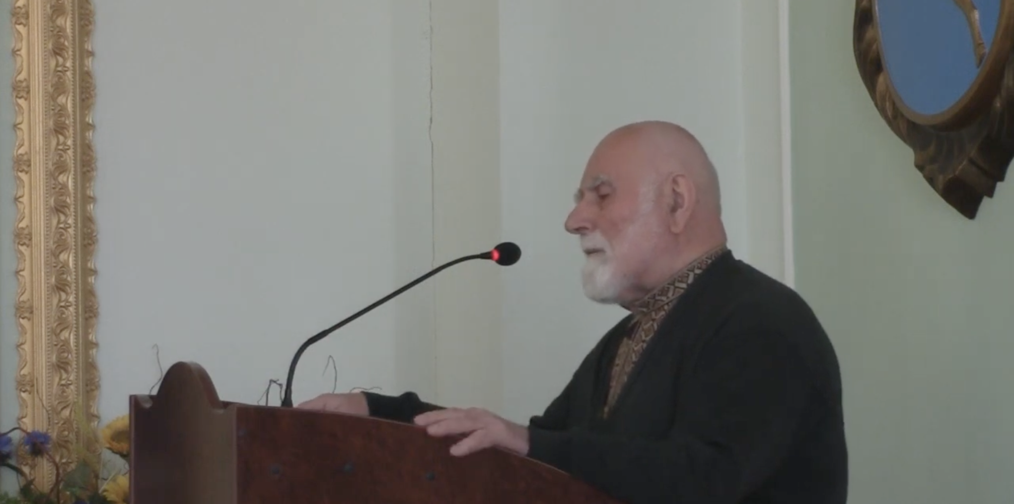 У Самборі священника московського патріархату запросили на сесію: що з цього вийшло (ВІДЕО)