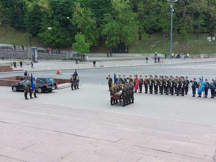 У Києві прощаються з першим президентом незалежної України Леонідом Кравчуком