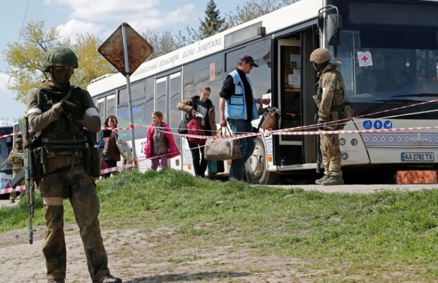 З «Азовсталі» евакуйовано всіх жінок, дітей та людей похилого віку, – Верещук