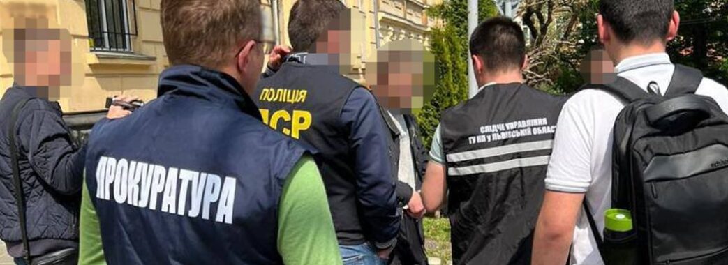 У Львові затримали чоловіка, який за 7 тисяч доларів перевозив українців за кордон