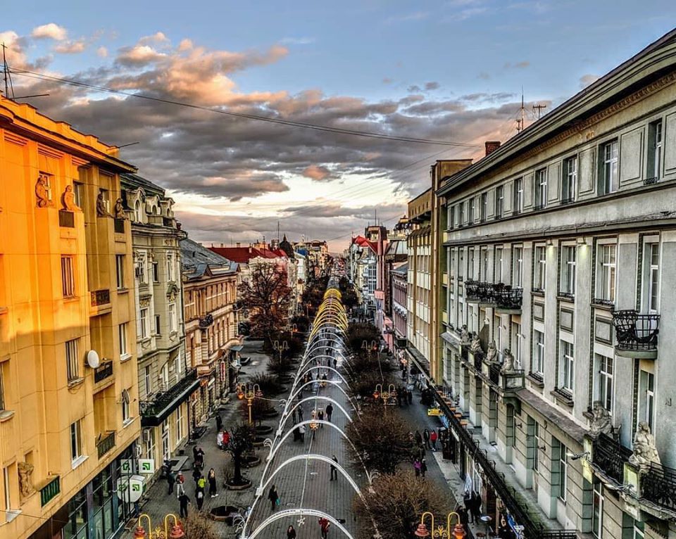 Мешканців Івано-Франківська просять на три дні покинути місто