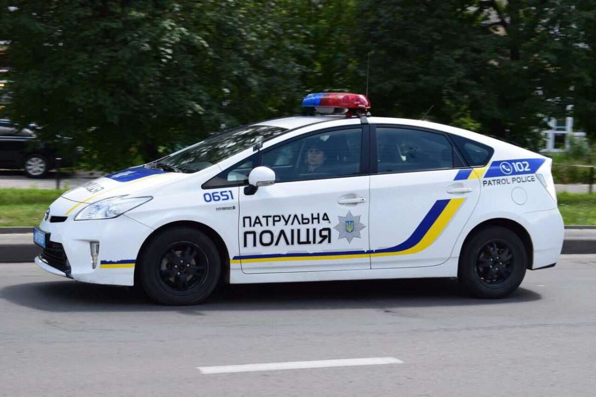 Патрульні допомогли матері шістьох дітей розшукати загублені документи