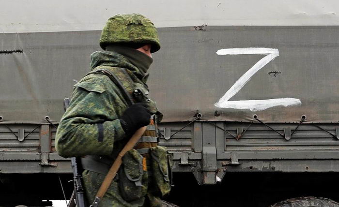 росіяни катують полонених і змушують вчити патріотичні російські пісні, – Денісова