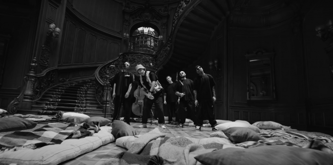 KALUSH відзняв кліп на “Стефанію” в Будинку вчених у Львові (ВІДЕО)