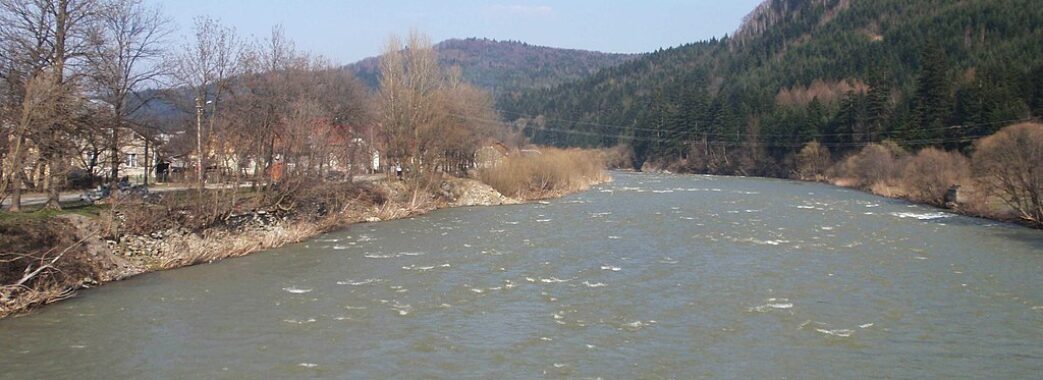 На Стрийщині в річці Опір втопився 15-річний хлопець