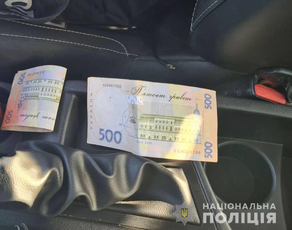 П’яного 61-річного водія з Львівщини затримали за хабар на блокпості