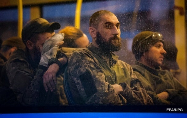 Відбувся найбільший з 24 лютого обмін полоненими: повертаються 144 захисники, серед яких оборонці «Азовсталі»