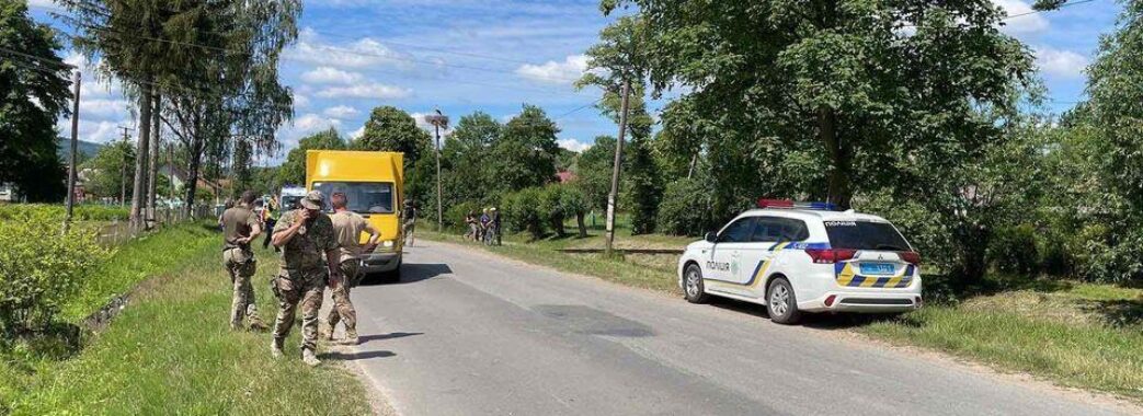 На Дрогобиччині водій Мерседеса збив дитину: дівчинка померла на місці