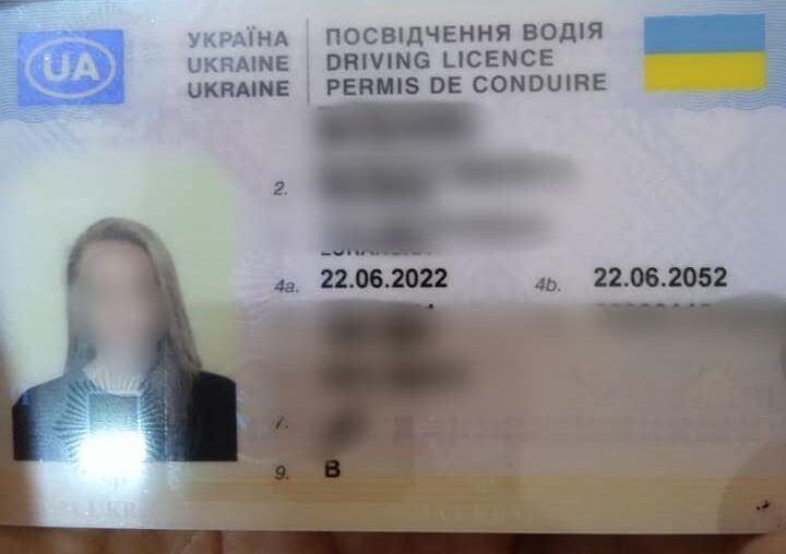 З новим посвідченням і під наркотиками: у Львові затримали нетверезу водійку