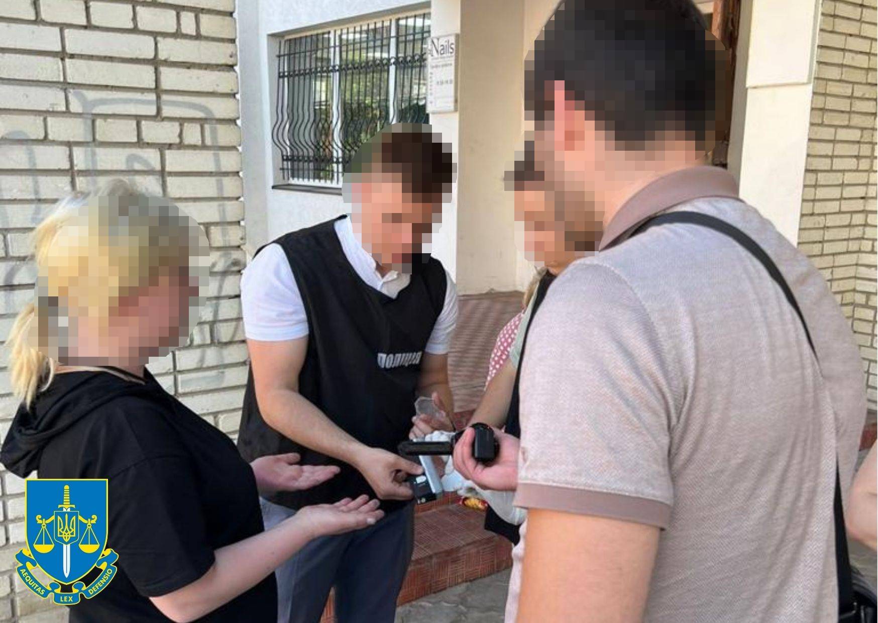 У Львові затримали росіянку, яка допомагала ухилянтам виїхати за кордон