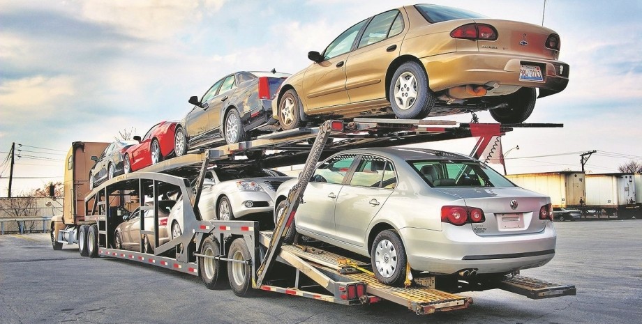 Автівки з Європи до кінця червня можна ввозити на всіх пунктах пропуску